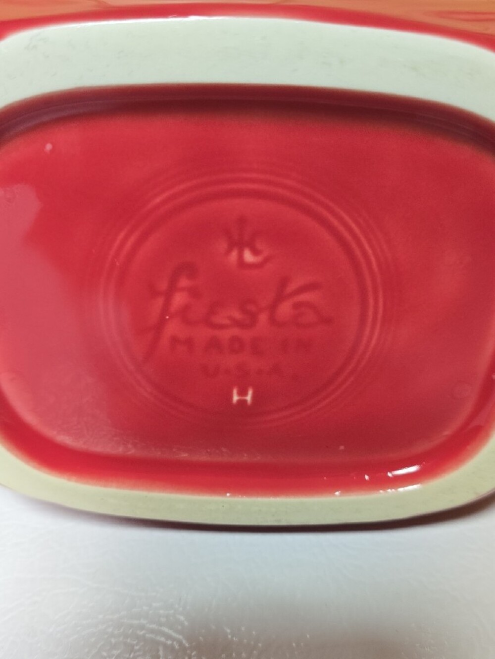 Fiesta Disc Pitcher - Picture 9 of 10
